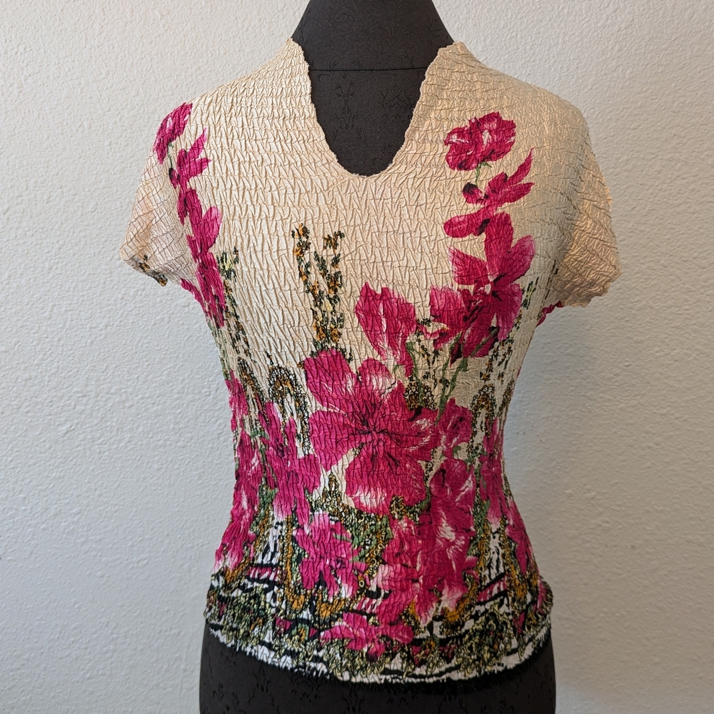 Vintage Floral Coconut Girl Accordion Blouse